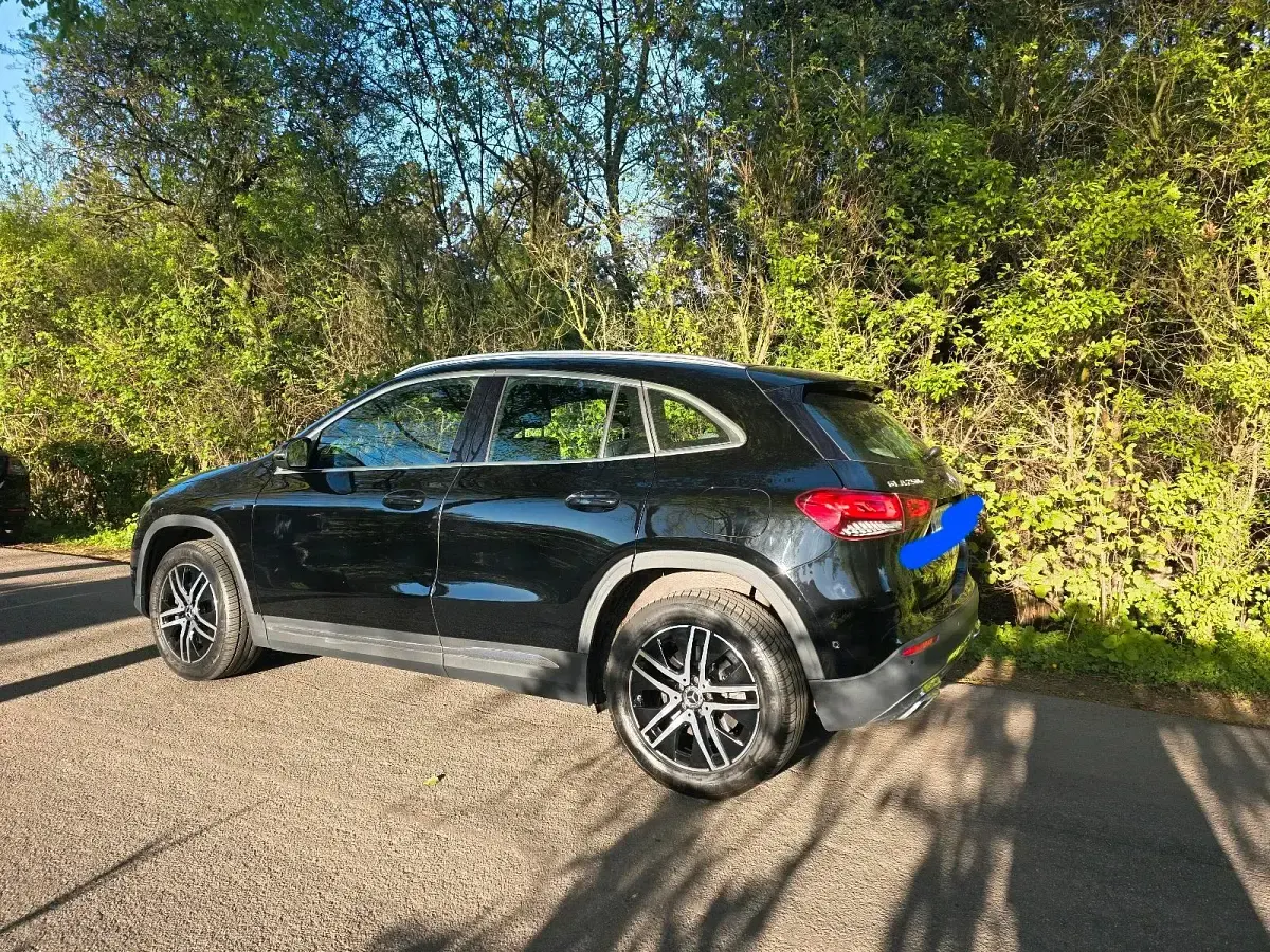 Second-hand Mercedes GLA250 2020 Negru SUV
