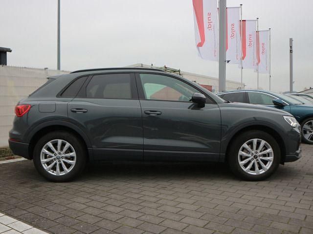 Gebraucht Audi Q3 Ambiente 245 PS (180 kW) 2022 Nanograu metallic SUV