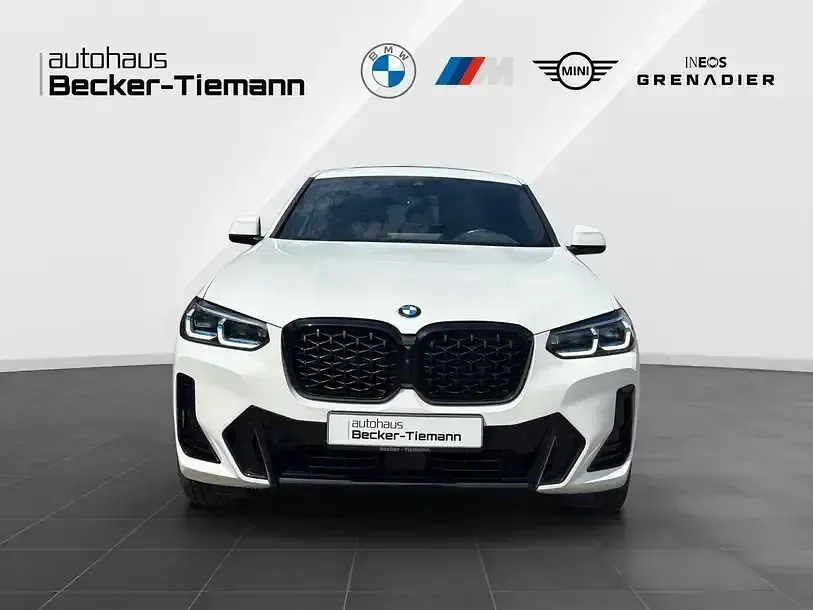 Gebraucht BMW X4 M Sport 245 PS (180 kW) 2023 Alpinweiß uni SUV
