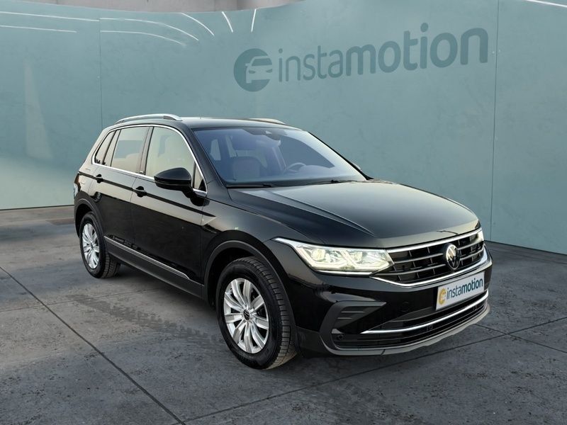 Schwarz Gebraucht 2024 VW Tiguan Move SUV | 33.100 € (Fairer Preis) - Bild 1/4