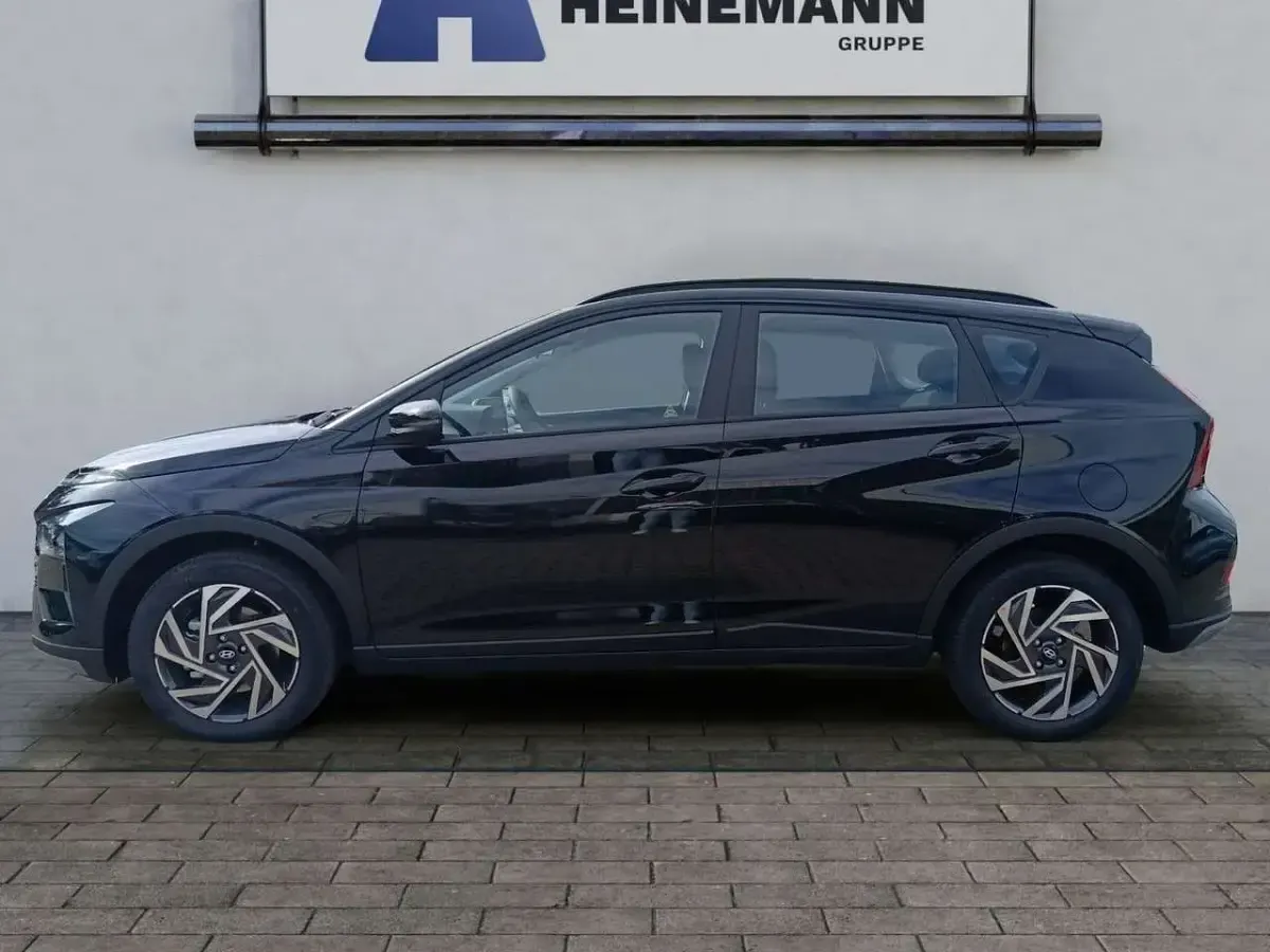 Neu Hyundai Bayon Trend 101 PS (74 kW) 2025 Phantom black SUV