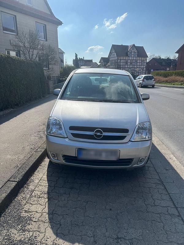 Gebraucht Opel Meriva 100 PS (73 kW) 2004 Silber Van / Kleinbus