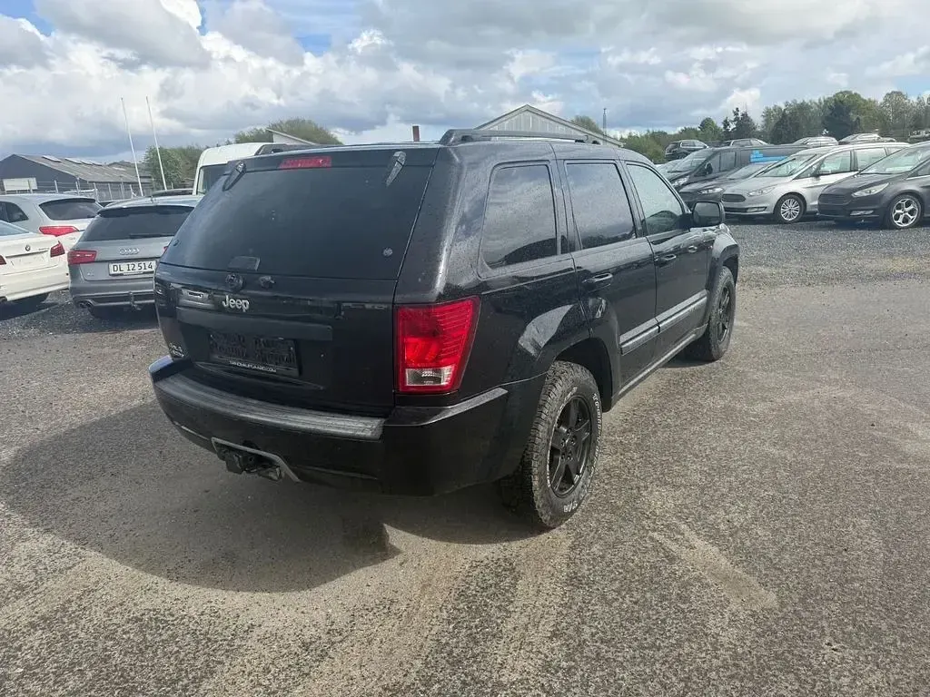 Gebraucht Jeep Grand Cherokee Laredo 231 PS (169 kW) 2008 Schwarz SUV