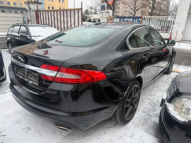 Gebraucht Jaguar XF 240 PS (176 kW) 2011 Schwarz Limousine