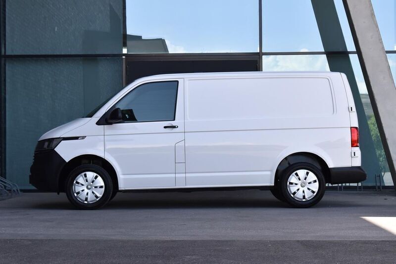 Gebraucht VW T6.1 150 PS (110 kW) 2021 Weiß Van