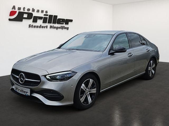 Mojavesilber Gebraucht 2022 Mercedes C300 Avantgarde Limousine | 39.900 € (Etwas zu teuer) - Bild 1/4