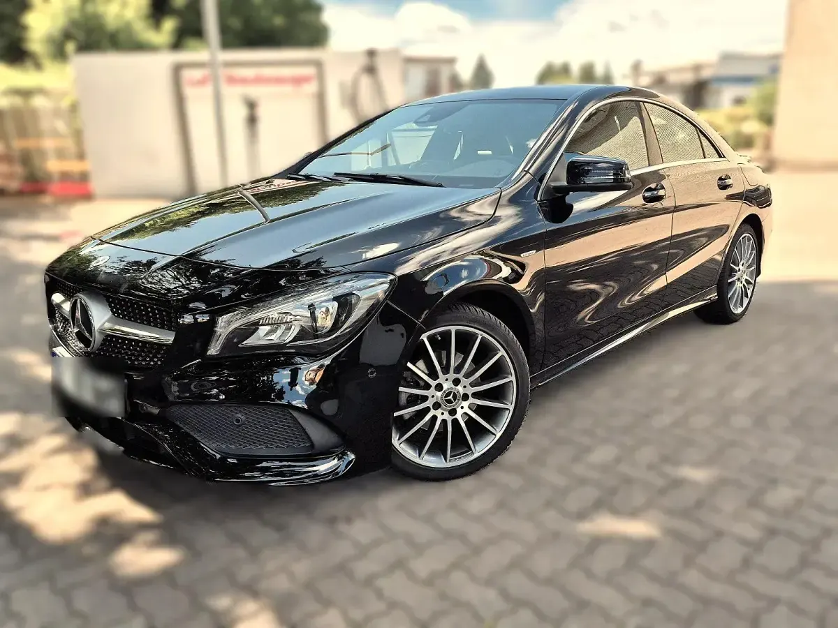 Gebraucht Mercedes CLA200 Edition 156 PS (114 kW) 2018 Schwarz Coupé