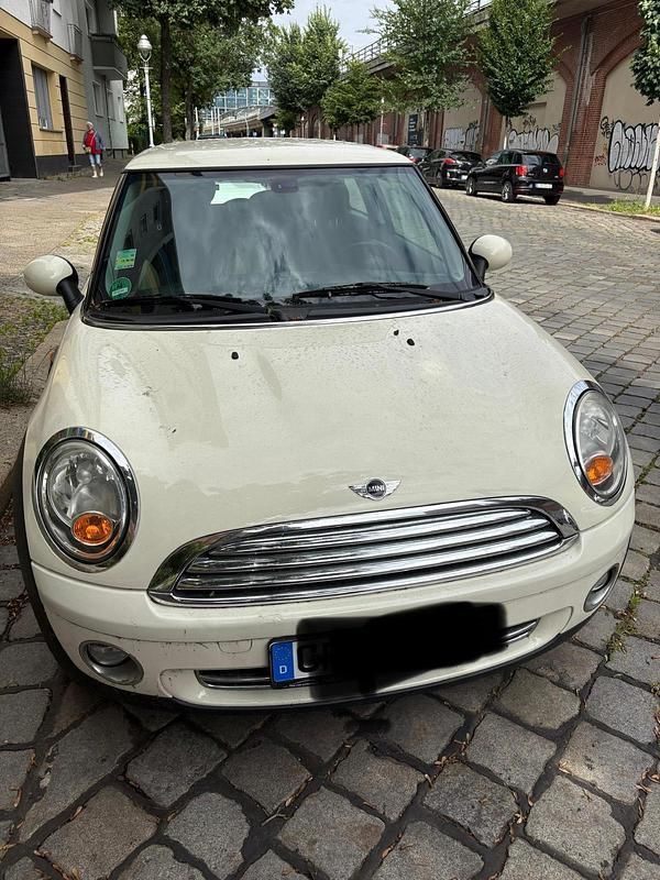 Weiß Gebraucht 2009 Mini Cooper Kleinwagen | 6.500 € - Bild 1/4