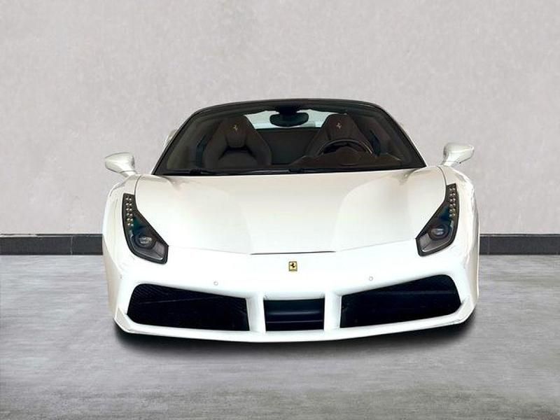 Gebraucht Ferrari 488 669 PS (492 kW) 2017 Weiß Cabrio