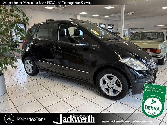 Gebraucht Mercedes A160 Avantgarde 95 PS (69 kW) 2012 Nachtschwarz Limousine