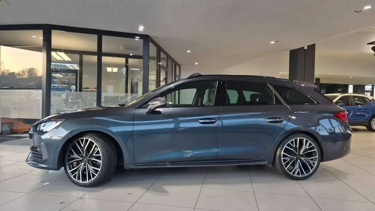 Gebraucht Cupra Leon VZ 300 PS (220 kW) 2023 Magnetic grau Kombi