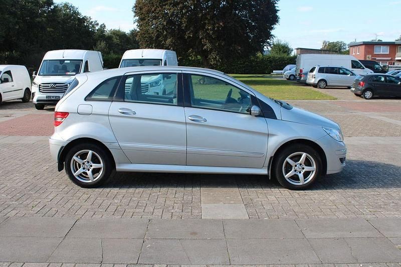 Gebraucht Mercedes B170 116 PS (85 kW) 2006 Silber Van / Kleinbus
