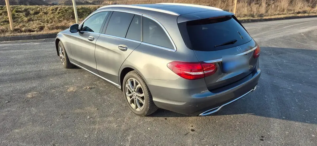 Gebraucht Mercedes C250 204 PS (150 kW) 2016 Schwarz Kombi