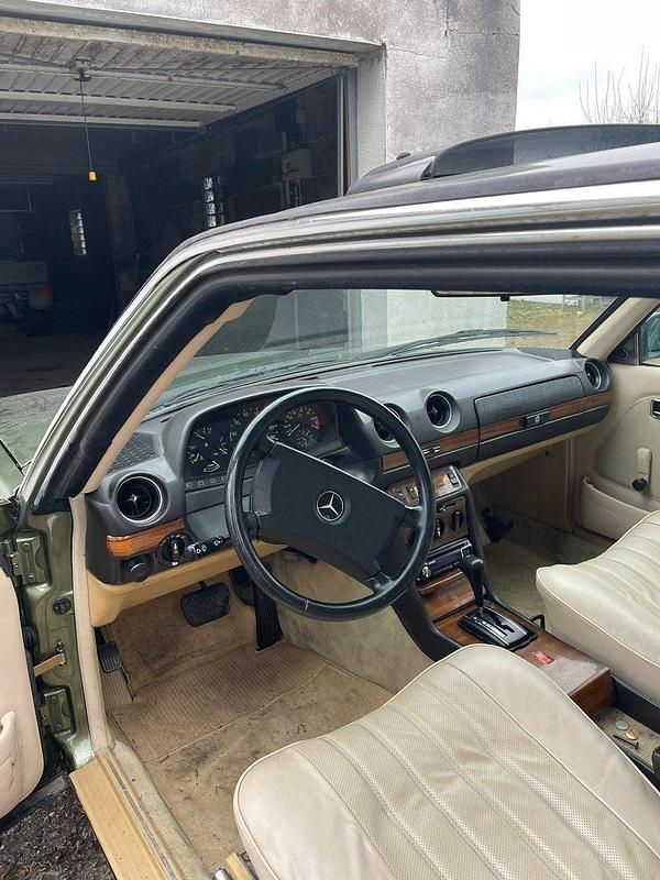 Second-hand Mercedes 230 1977 Coupe