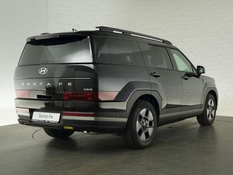 Gebraucht Hyundai Santa Fe Intro Edition 215 PS (158 kW) 2025 Abyss black SUV