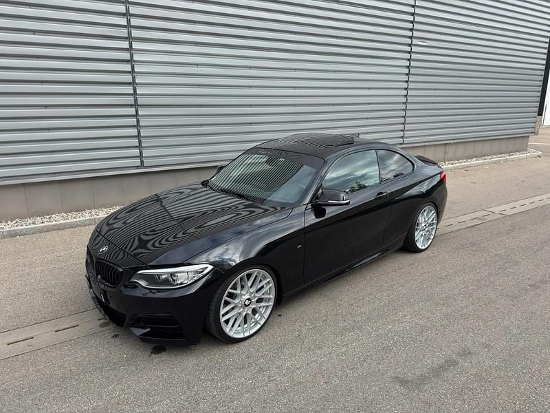 Schwarz Gebraucht 2014 BMW M235 Comfort Edition Coupé | 28.235 € (Teuer) - Bild 1/4