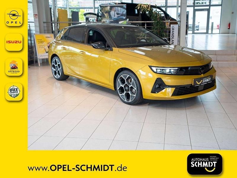 Gebraucht Opel Astra Ultimate 131 PS (96 kW) 2024 Amber yellow Limousine