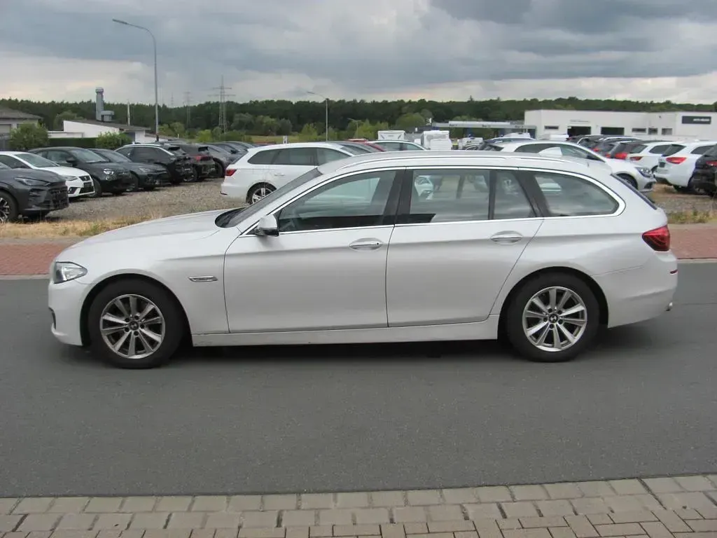 Gebraucht BMW 520 Luxury Line 190 PS (139 kW) 2015 Weiß Kombi