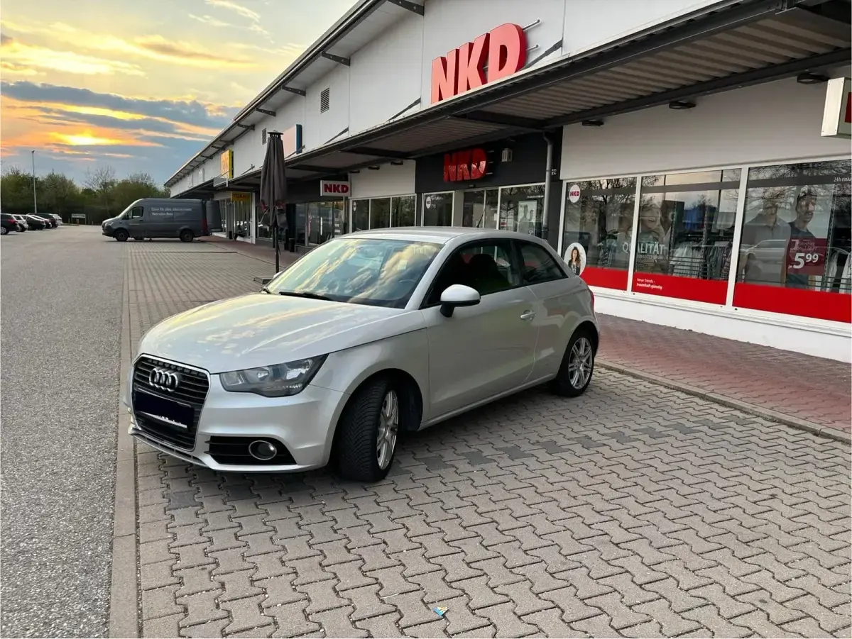 Second-hand Audi A1 105 CP (77 kW) 2012 Gri Hatchback