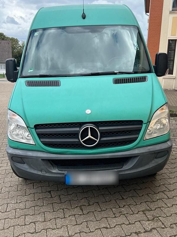 Grün Gebraucht 2011 Mercedes Sprinter Van | 12.000 € - Bild 1/4