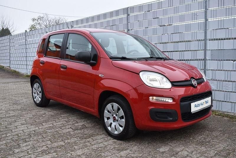 Gebraucht Fiat Panda Pop 69 PS (50 kW) 2015 Rot Kleinwagen