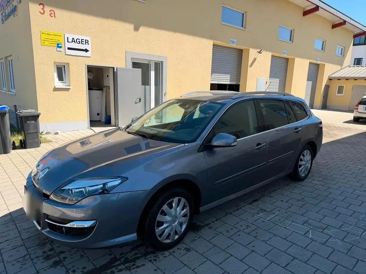 Gebraucht Renault Laguna III 140 PS (102 kW) 2012 Grau Kombi