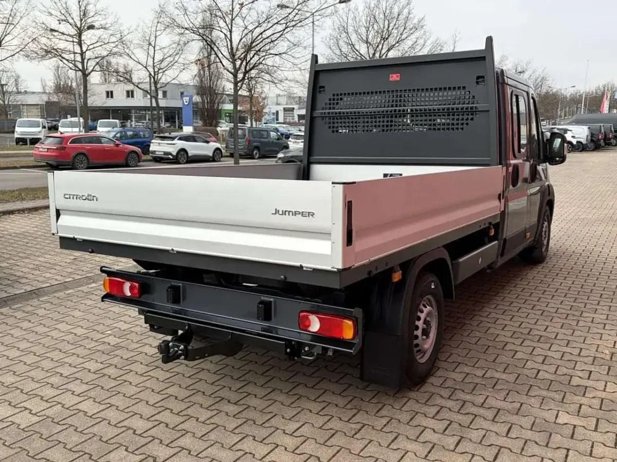 Nowe Citroën Jumper 140 KM (102 kW) 2026 Szary Minivan