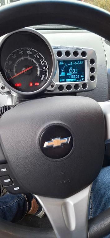 Gebraucht Chevrolet Spark LT 82 PS (60 kW) 2011 Grün Kleinwagen