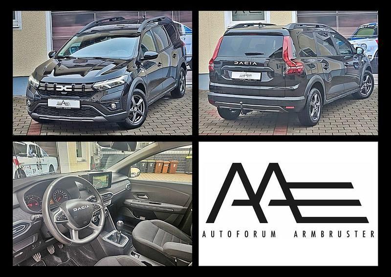 Schwarz Gebraucht 2023 Dacia Jogger Extreme Van / Kleinbus | 17.990 € (Guter Preis) - Bild 1/4