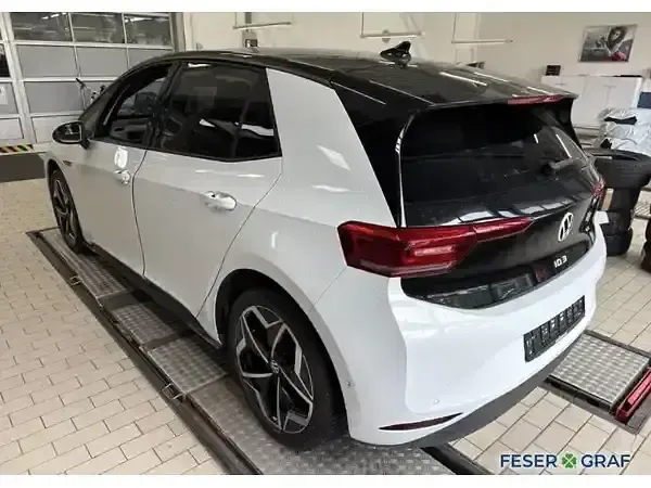Gebraucht VW ID.3 150 kW (204 PS) 2023 Gletscherweiß Kleinwagen