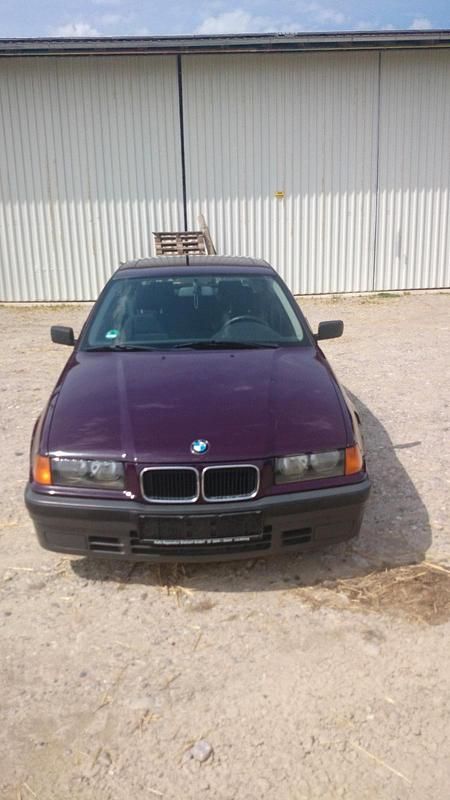 Gebraucht BMW 318 118 PS (86 kW) 1994 Rot Coupé