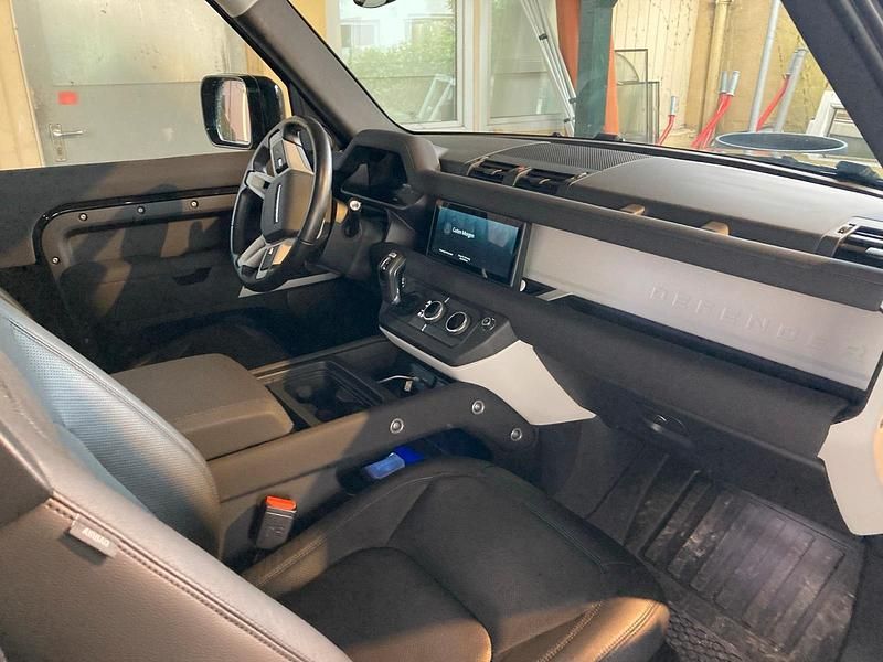 Gebraucht Land Rover Defender SE 200 PS (147 kW) 2022 Schwarz SUV