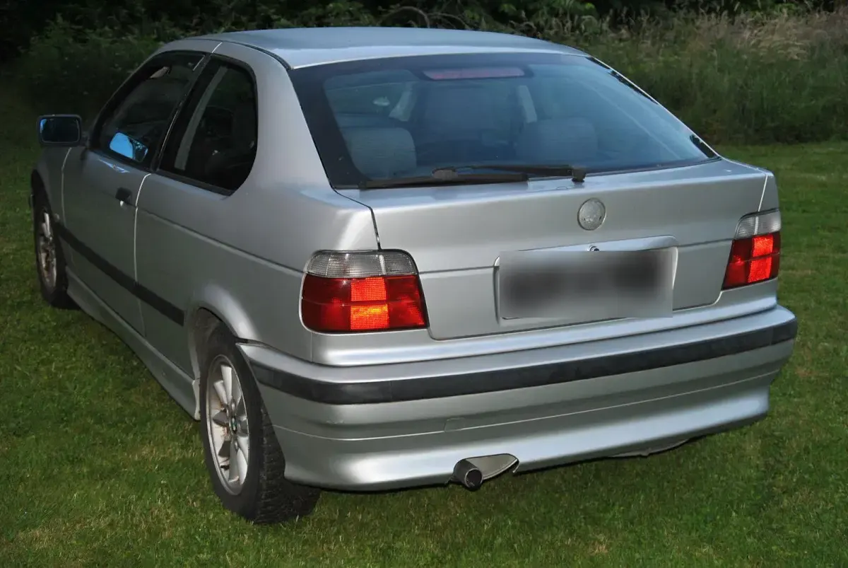 Gebraucht BMW 316 105 PS (77 kW) 2000 Grau Limousine