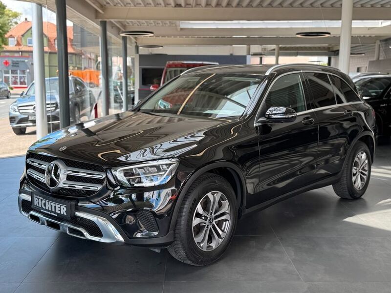 Schwarz Gebraucht 2020 Mercedes GLC220 SUV | 34.950 € (Guter Preis) - Bild 1/4