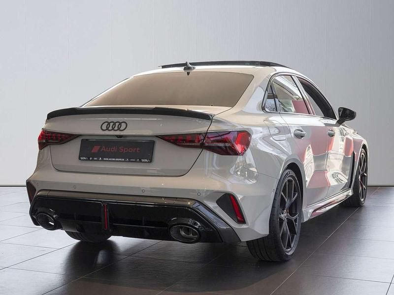 Gebraucht Audi RS3 Ambiente 400 PS (294 kW) 2026 Andere Limousine