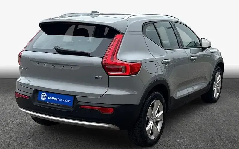 Gebraucht Volvo XC40 Core 163 PS (119 kW) 2024 Vapour grey SUV