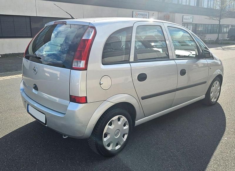 Gebraucht Opel Meriva 87 PS (63 kW) 2004 Silber Van / Kleinbus