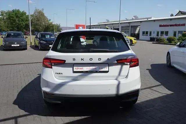 Neu Skoda Fabia 116 PS (85 kW) 2026 Weiß Kleinwagen