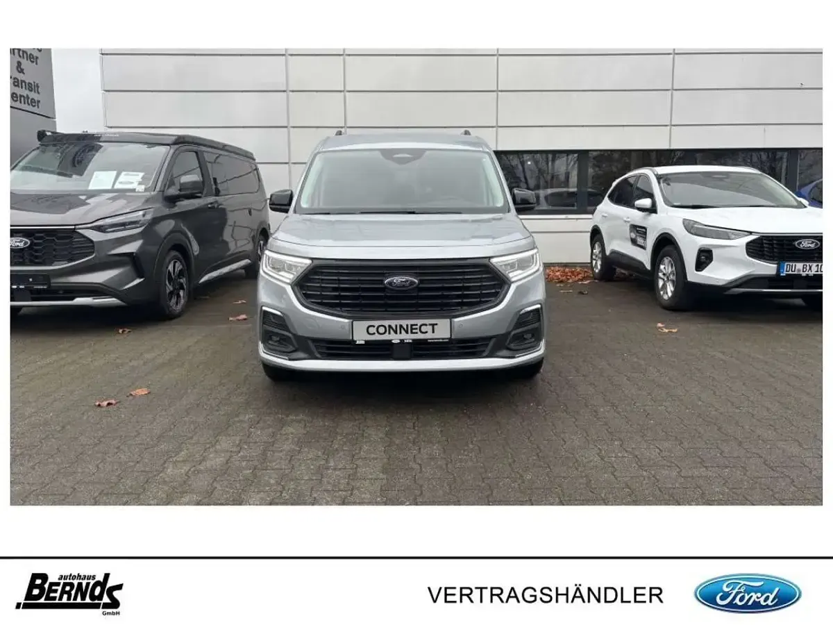 Gebraucht Ford Tourneo Connect Titanium 116 PS (85 kW) 2025 Frozen white Van / Kleinbus
