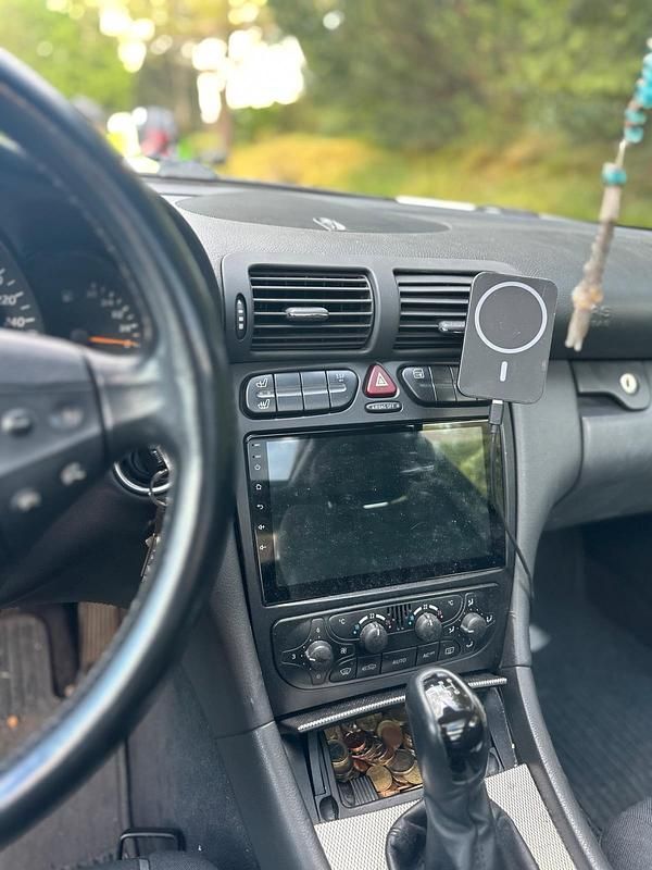 Gebraucht Mercedes C180 143 PS (105 kW) 2004 Silber Coupé