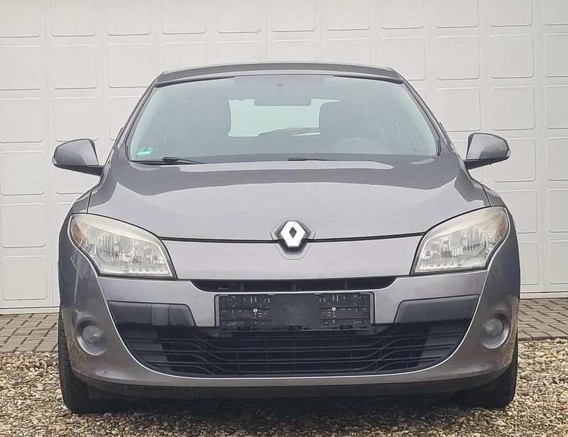 Gebraucht Renault Mégane Expression 101 PS (74 kW) 2009 Grau Limousine