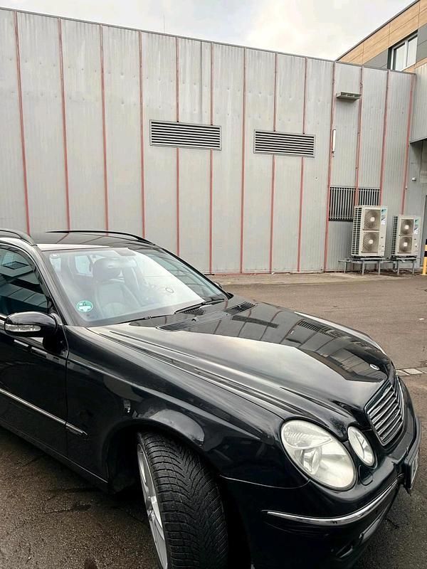 Gebraucht Mercedes E280 190 PS (139 kW) 2005 Schwarz Kombi