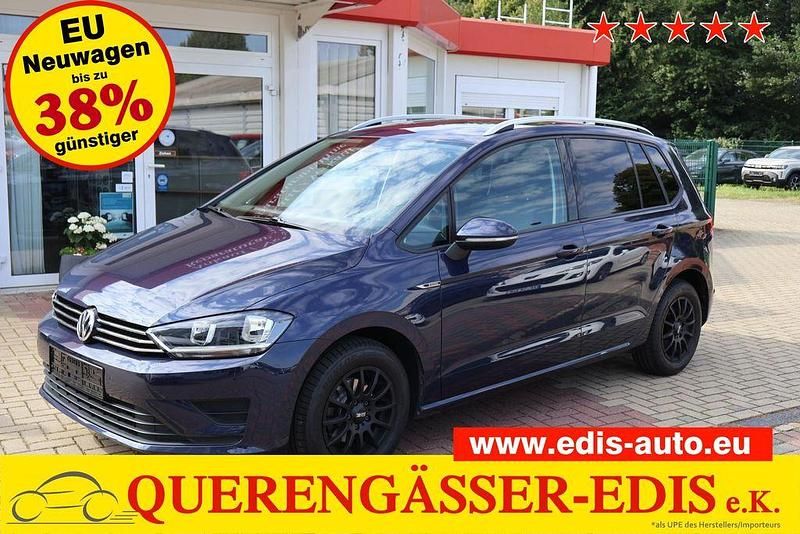 Night blue met Gebraucht 2017 VW Golf Sportsvan Van / Kleinbus | 12.990 € (Fairer Preis) - Bild 1/4
