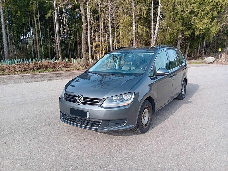 Gebraucht VW Sharan 140 PS (102 kW) 2012 Grau Van / Kleinbus