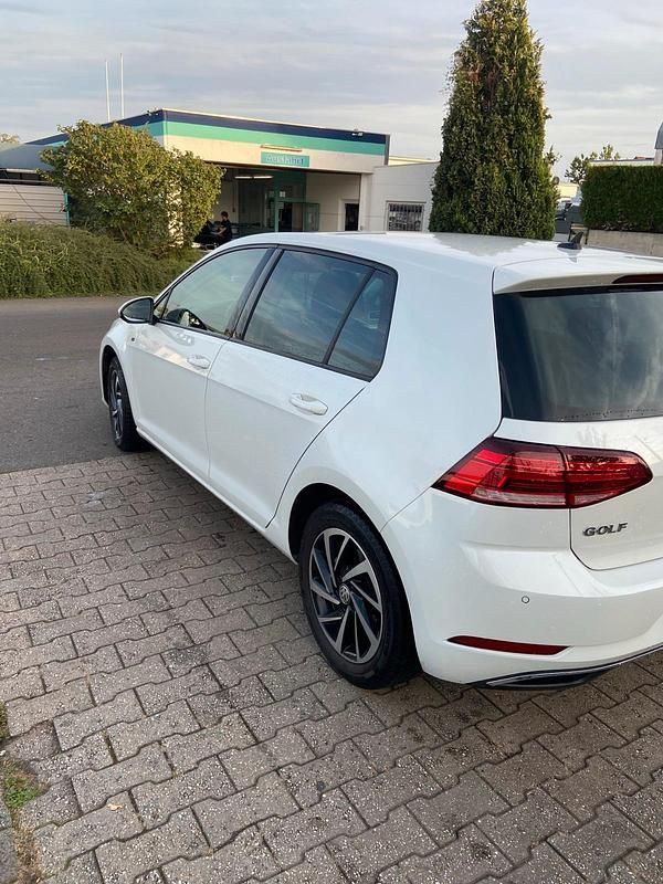 Gebraucht VW Golf VII Edition 150 PS (110 kW) 2018 Weiß Limousine