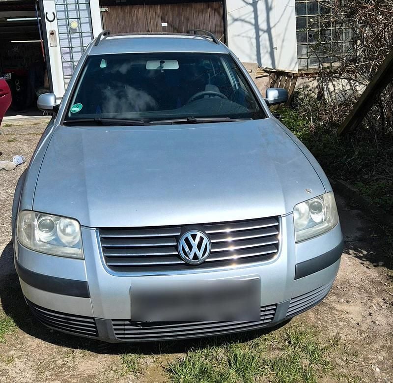 Usata VW Passat 101 CV (74 kW) 2003 Argento Station wagon