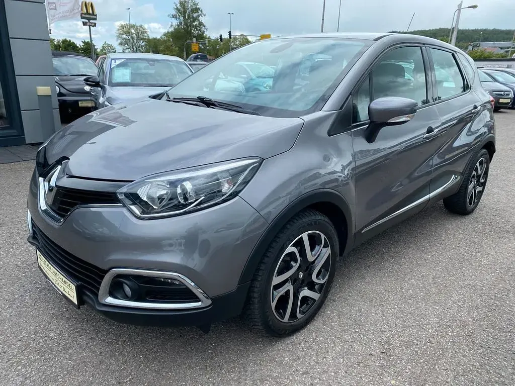 Occasion Renault Captur Luxe 90 ch (66 kW) 2014 Gris SUV