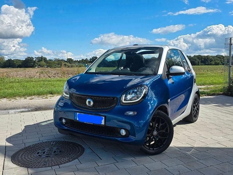 Grau Gebraucht 2016 Smart ForTwo Cabrio Cabrio | 12.490 € (Superpreis) - Bild 1/4