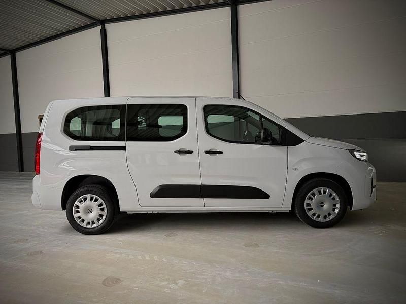Neu Opel Combo Edition 131 PS (96 kW) 2026 Weiß Van / Kleinbus