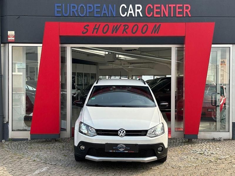 Weiß Gebraucht 2013 VW Polo Cross Kleinwagen | 12.900 € (Teuer) - Bild 1/4